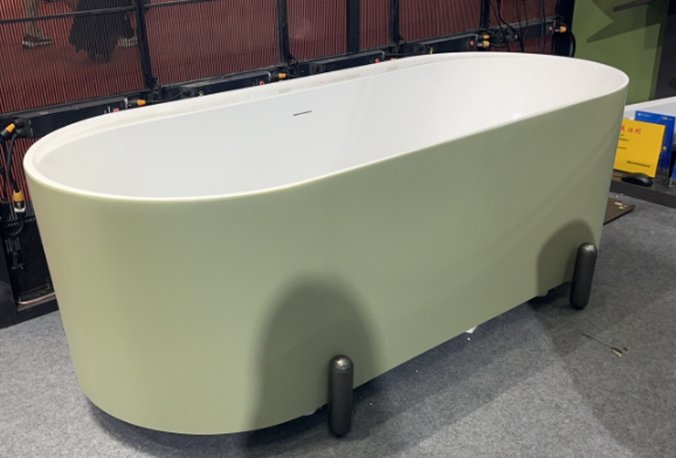 Serene Freestanding Tub, 67 in.